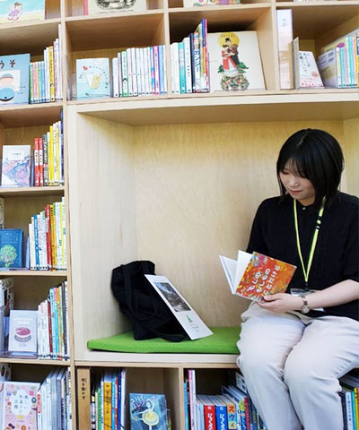 「こども本の森　松山」